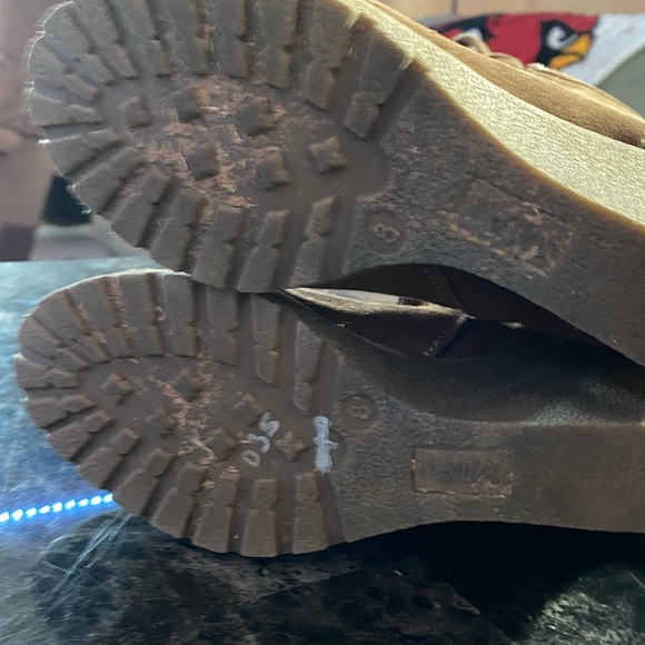 Mia size 8 moccasin boots raise platform wedge - Picture 7 of 9